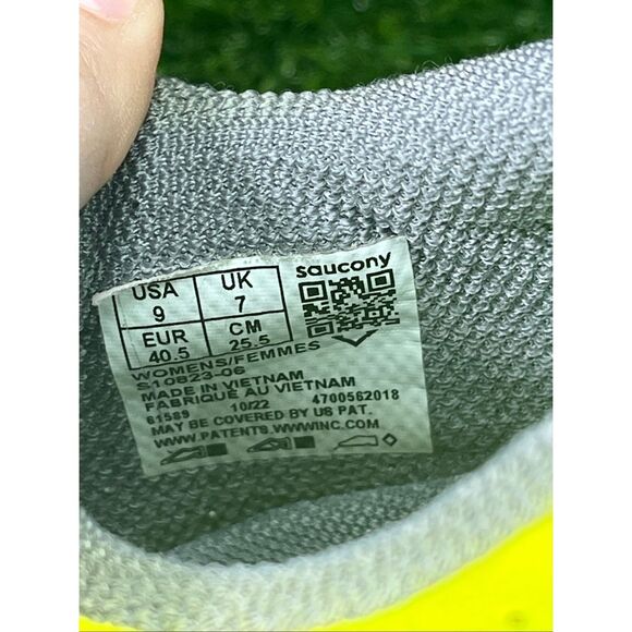 Saucony Kinvara 14 Women’s Running Shoes Size 9 Neon Yellow Lightweight - Picture 9 of 9